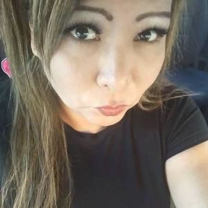 Meet your Posher, Robia